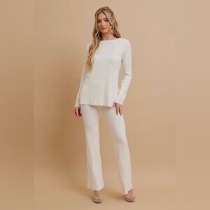 NWT - A Winter Wonderland - Matching Set